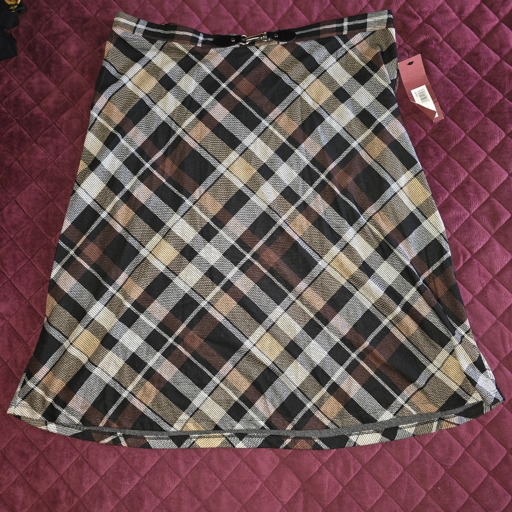 Love Scarlet Plaid Skirt